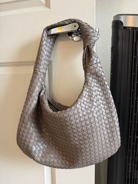 Melie Bianco Grey Shoulder Bag